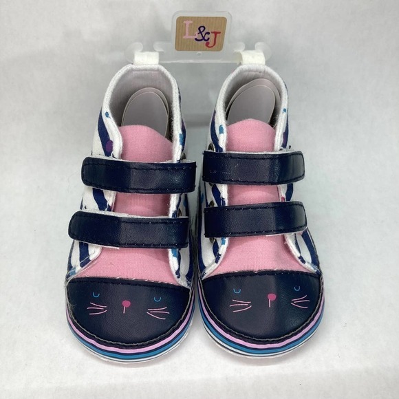 L & J Kitty Face Stripes And Polka Dots Soft Crib Shoes Baby Girl Size 6-12 mos - Picture 1 of 9